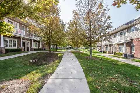 5535 Arbor Chase, Ann Arbor, MI 48103