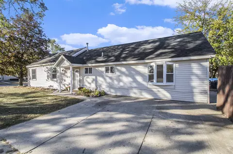 9000 Beatrice, Livonia, MI 48150