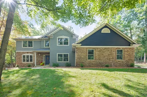 1560 Stonecreek, Niles, MI 49120