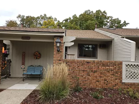 25664 Lexington #2, South Lyon, MI 48178