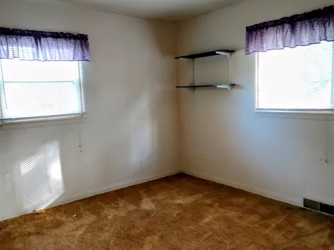 Bedroom - 1426 18th, Port Huron, MI 48060 photo 2 of 3