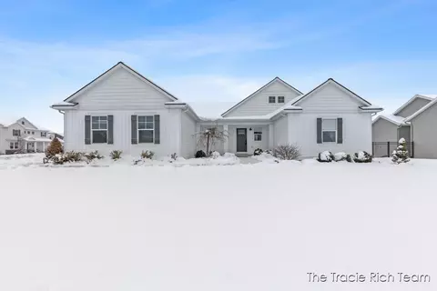 6741 Woodhills, Rockford, MI 49341