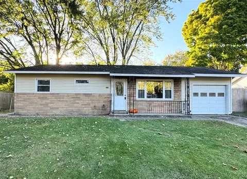 2420 Floral, Niles, MI 49120