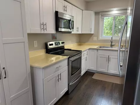 236 Kinross, Clawson, MI 48017 photo 24