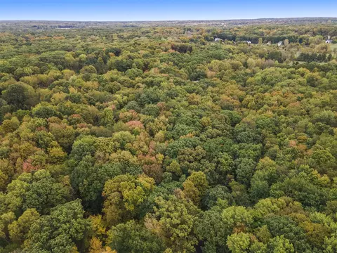 5709 Alaska, Alto, MI 49302
