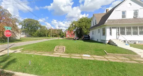 363 Brunson, Benton Harbor, MI 49022