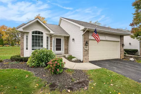 260 Round Hl, Kalamazoo, MI 49009