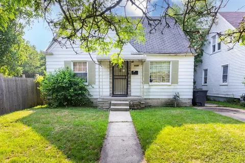 6339 Warwick, Detroit, MI 48228