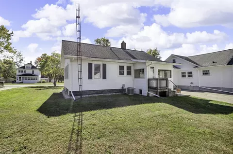 144 Walcott, Jackson, MI 49203 photo 34