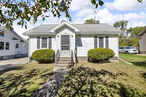 144 Walcott, Jackson, MI 49203