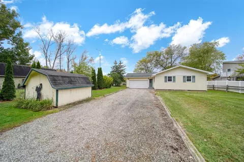 Exterior - 3870 Rus Dic, Reading, MI 49274 photo 4 of 16