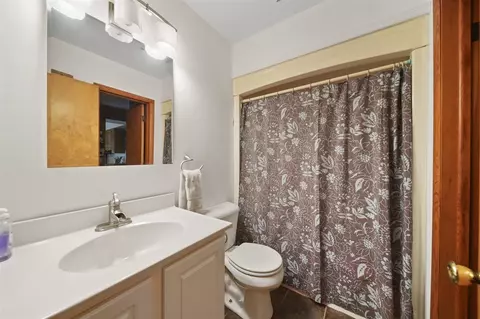Bath - 3870 Rus Dic, Reading, MI 49274 photo 1 of 1