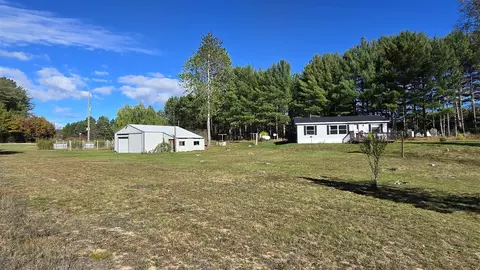 5991 River, Manistee, MI 49660