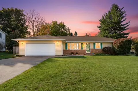 2711 Hemlock, Portage, MI 49024