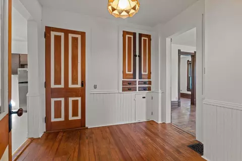 Entry Way - 408 E Water, Cassopolis, MI 49031 photo 1 of 1
