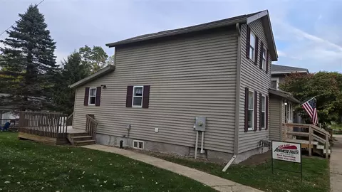 118 E Ml, Bellevue, MI 49021 photo 3