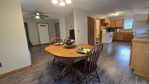 118 E Ml, Bellevue, MI 49021 photo 17
