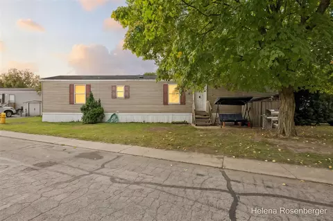 7150 Friarway, Grand Rapids, MI 49548