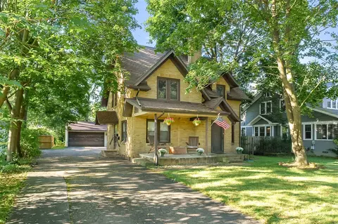 1332 Royce, Kalamazoo, MI 49001