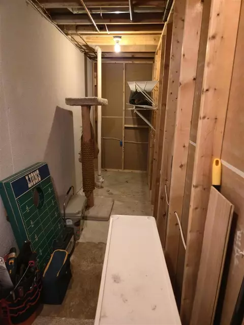 Entry Way - 11492 Michael, Washington, MI 48094 photo 2 of 2