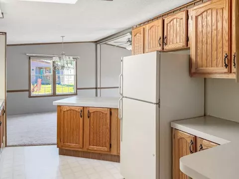 Kitchen - 316 Cadgewith, Lansing, MI 48906 photo 3 of 3