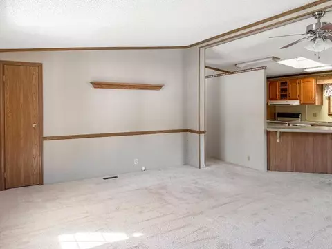 Living - 316 Cadgewith, Lansing, MI 48906 photo 4 of 5