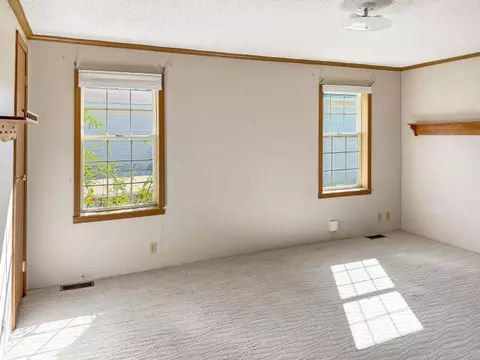 Living - 316 Cadgewith, Lansing, MI 48906 photo 5 of 5