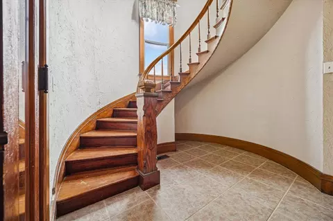 Entry Way - 203 E Michigan, Reading, MI 49274 photo 3 of 9