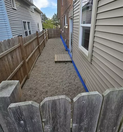 18802 Jefferson, Riverview, MI 48193 photo 17
