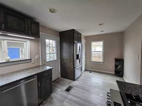 18802 Jefferson, Riverview, MI 48193 photo 10