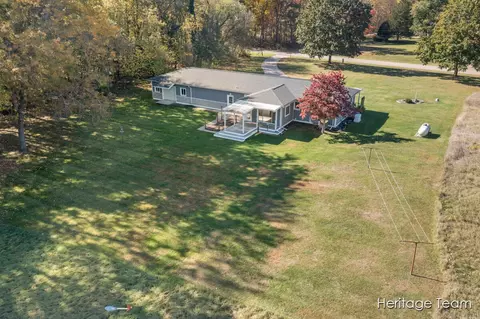 161 13th, Plainwell, MI 49080 photo 29