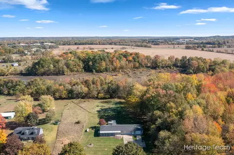 161 13th, Plainwell, MI 49080 photo 4