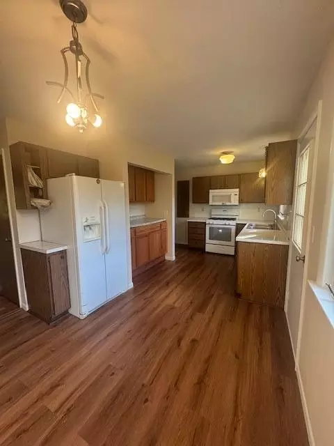 Kitchen - 119 Sunset, Whitehall, MI 49461 photo 3 of 3