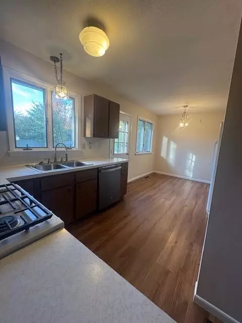 Kitchen - 119 Sunset, Whitehall, MI 49461 photo 2 of 3