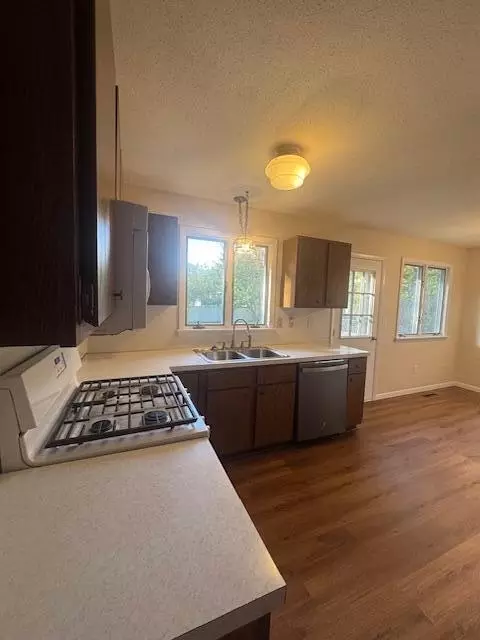 Kitchen - 119 Sunset, Whitehall, MI 49461 photo 1 of 3