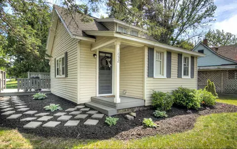 1852 S S Shr, Holland, MI 49423