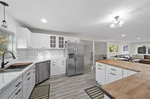 Kitchen - 3751 Harshbarger, Jackson, MI 49203 photo 3 of 3