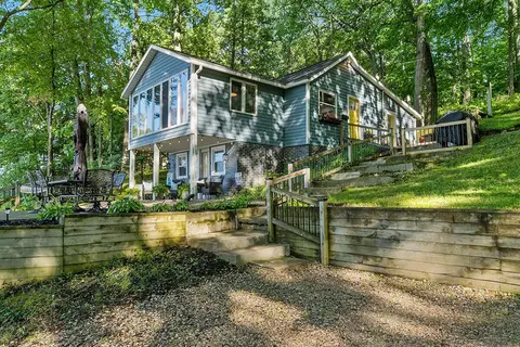 191 Midway Walk, Six Lakes, MI 48886