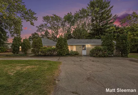 13182 Greenly, Holland, MI 49424