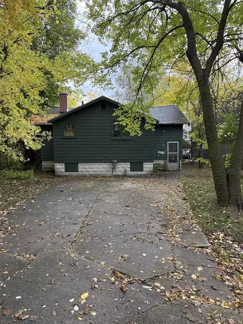 453 Lakeshore, Norton Shores, MI 49444