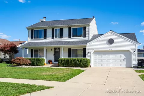 4674 Meadow Lk, Grand Rapids, MI 49512