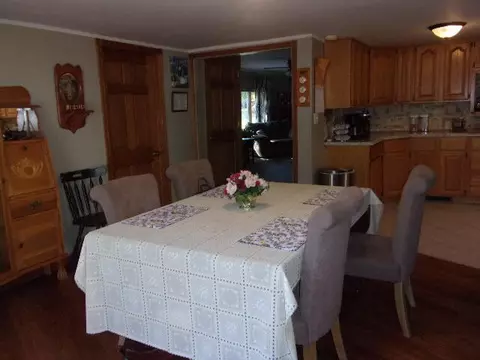 Dining - 7337 Union, Adrian, MI 49221 photo 2 of 2