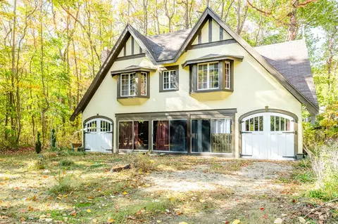 14370 Lakeshore, Lakeside, MI 49116