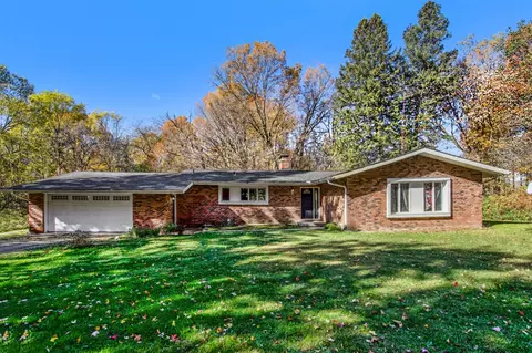 1000 Sylvan, Chelsea, MI 48118