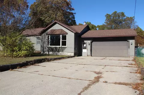 1090 Holton Whitehall, Whitehall, MI 49461