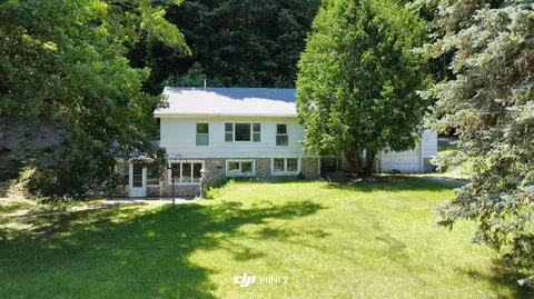 2731 N Lakeshore, Harrisville, MI 48740