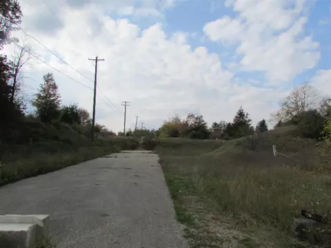 4546 W Dickman, Springfield, MI 49037 photo 2
