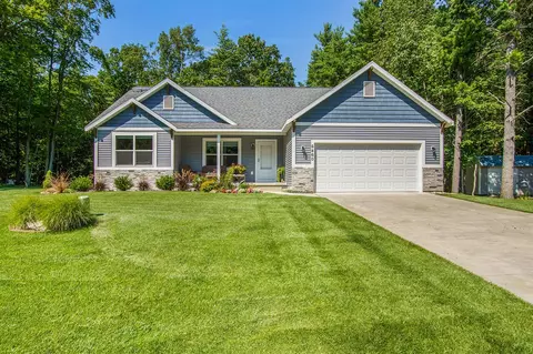 6460 W Juliana, Ludington, MI 49431