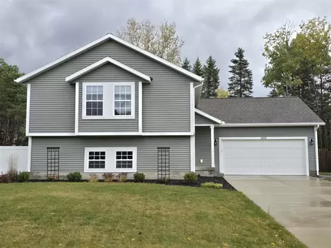 Exterior - 1153 Spruce Pointe Dr, Whitehall, MI 49461 photo 3 of 11