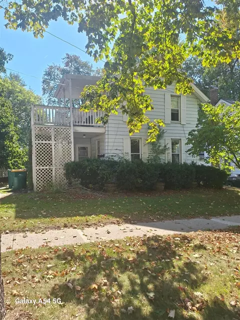 207 W Henry, Saline, MI 48176